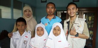 Lazismu Kudus Memberi Beasiswa Pendidikan Untuk Kaum Dhuafa