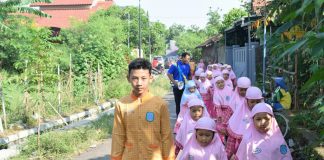 SD Muhammadiyah Birrul Walidain Kudus Gelar Jalan Sehat Ceria